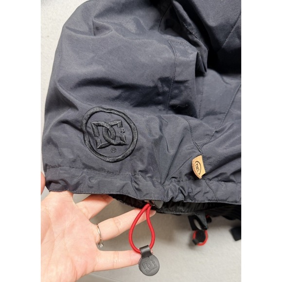 Y2K DC Snowboard Men's Black Insulated Jacket - Size M - Picture 14 of 16